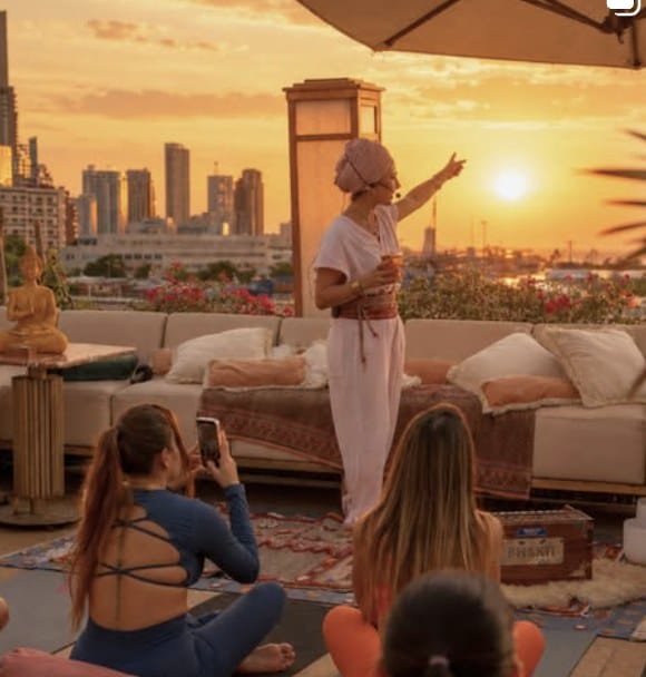El mejor atardecer de Cartagena en el rooftop de Viva la Vida